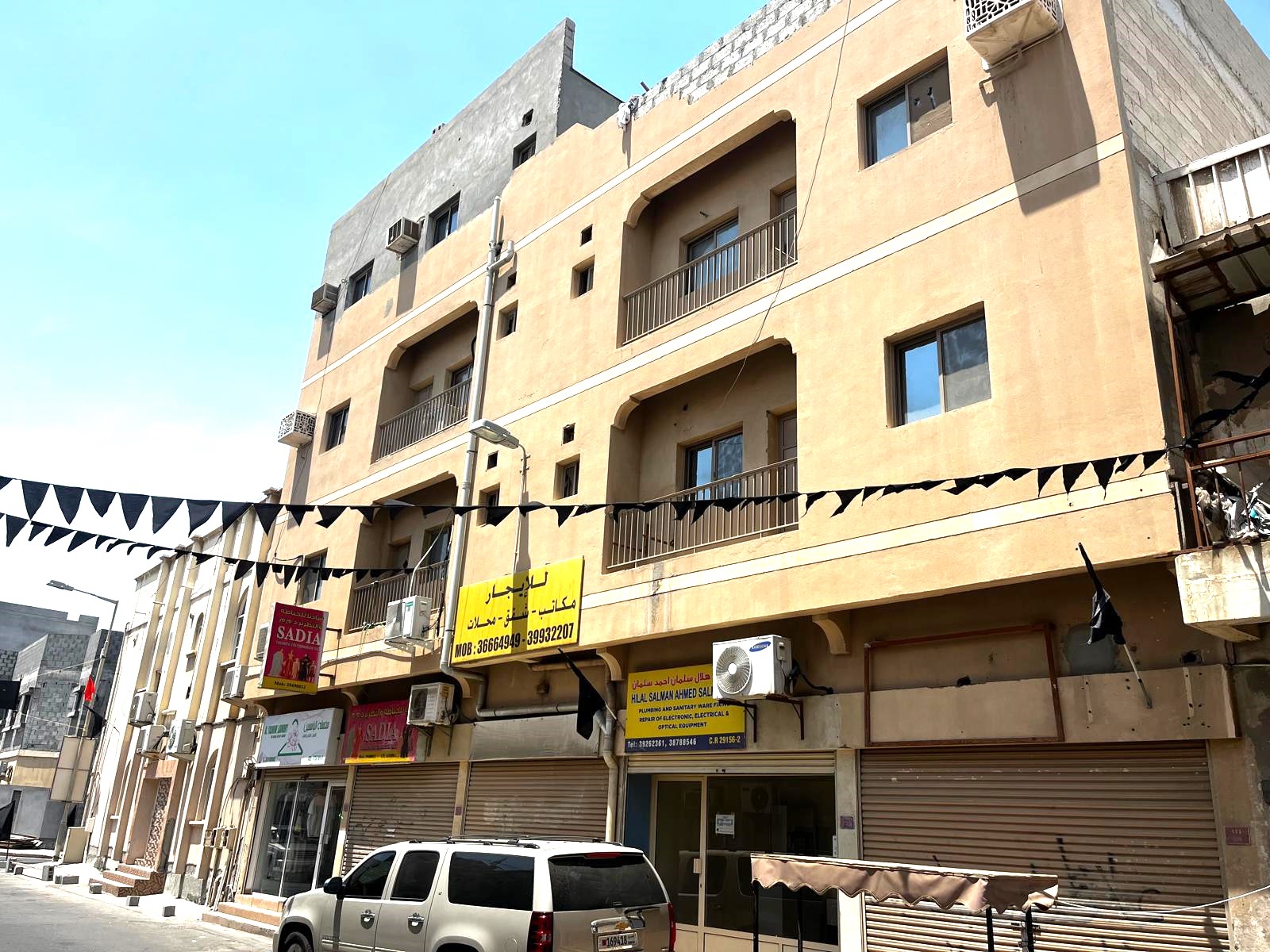 Mixed use 3 storey Building for Sale in Salmabad