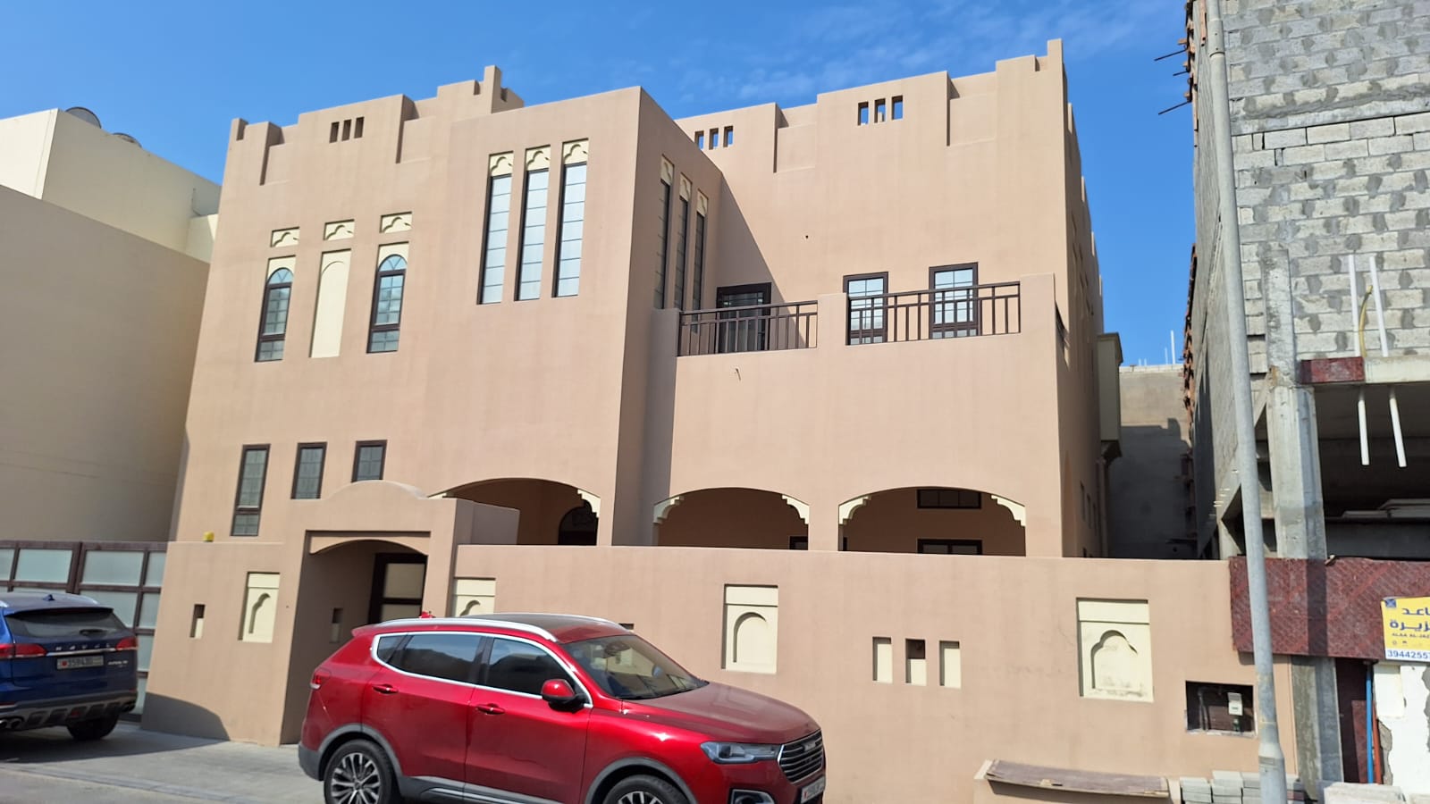 Luxury Villa for Sale in Aali 