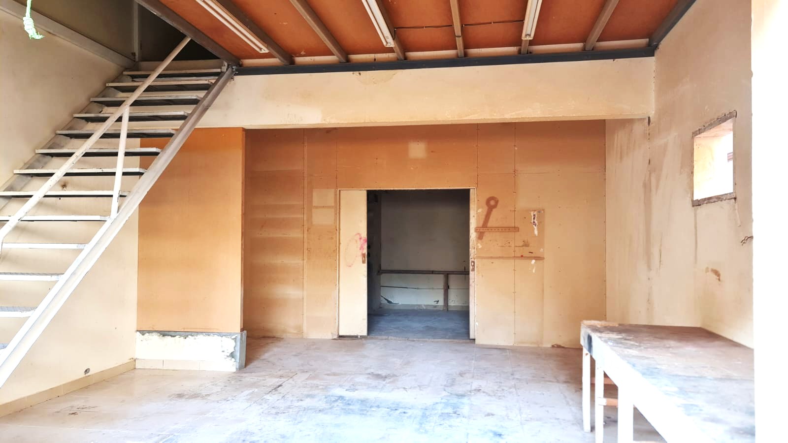 Commercial Shop with office