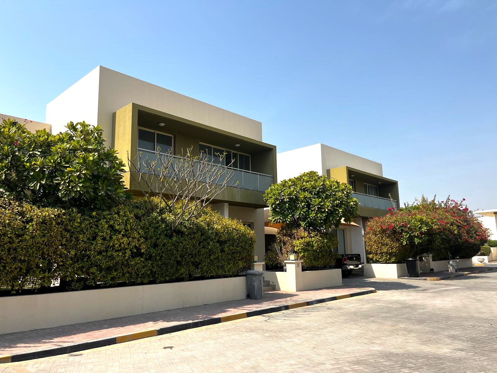 Semi Furnished Villa with Private Pool for Rent in Saar