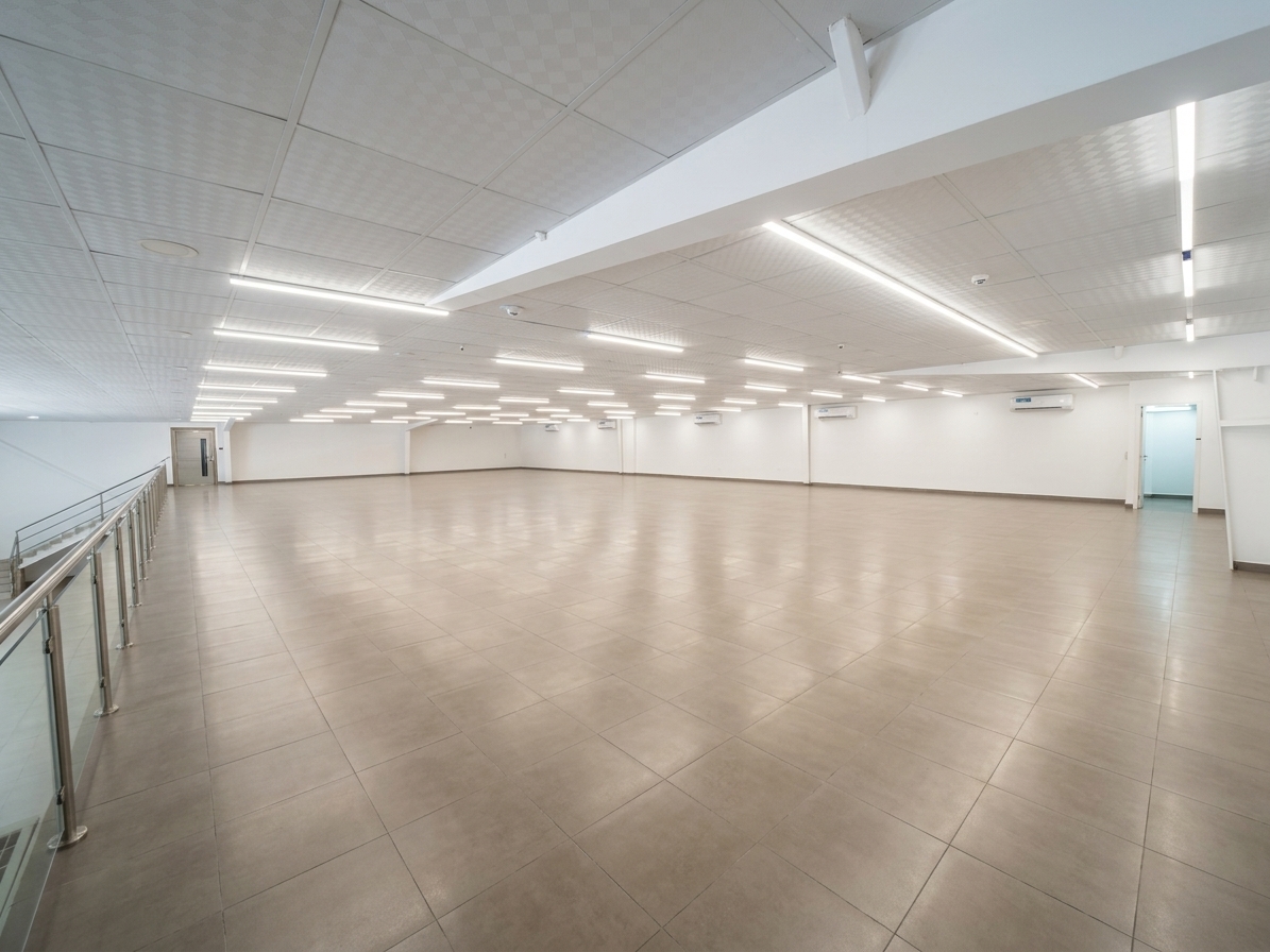 Warehouse with mezzanine for Rent in RasZuwaid