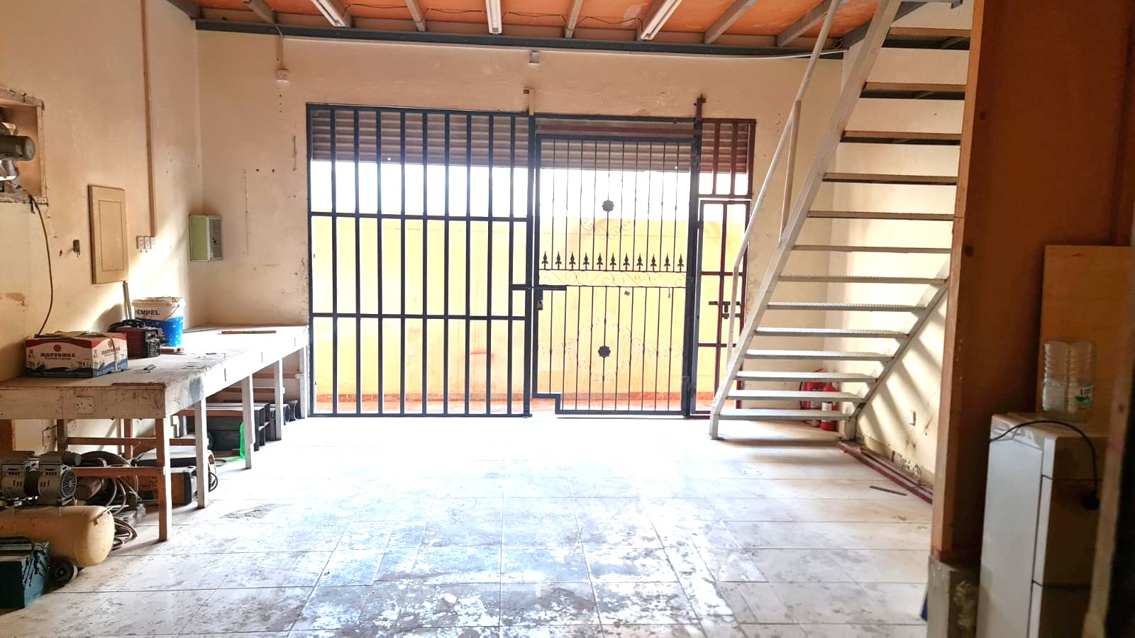 Commercial Shop with office, bathroom for Rent 