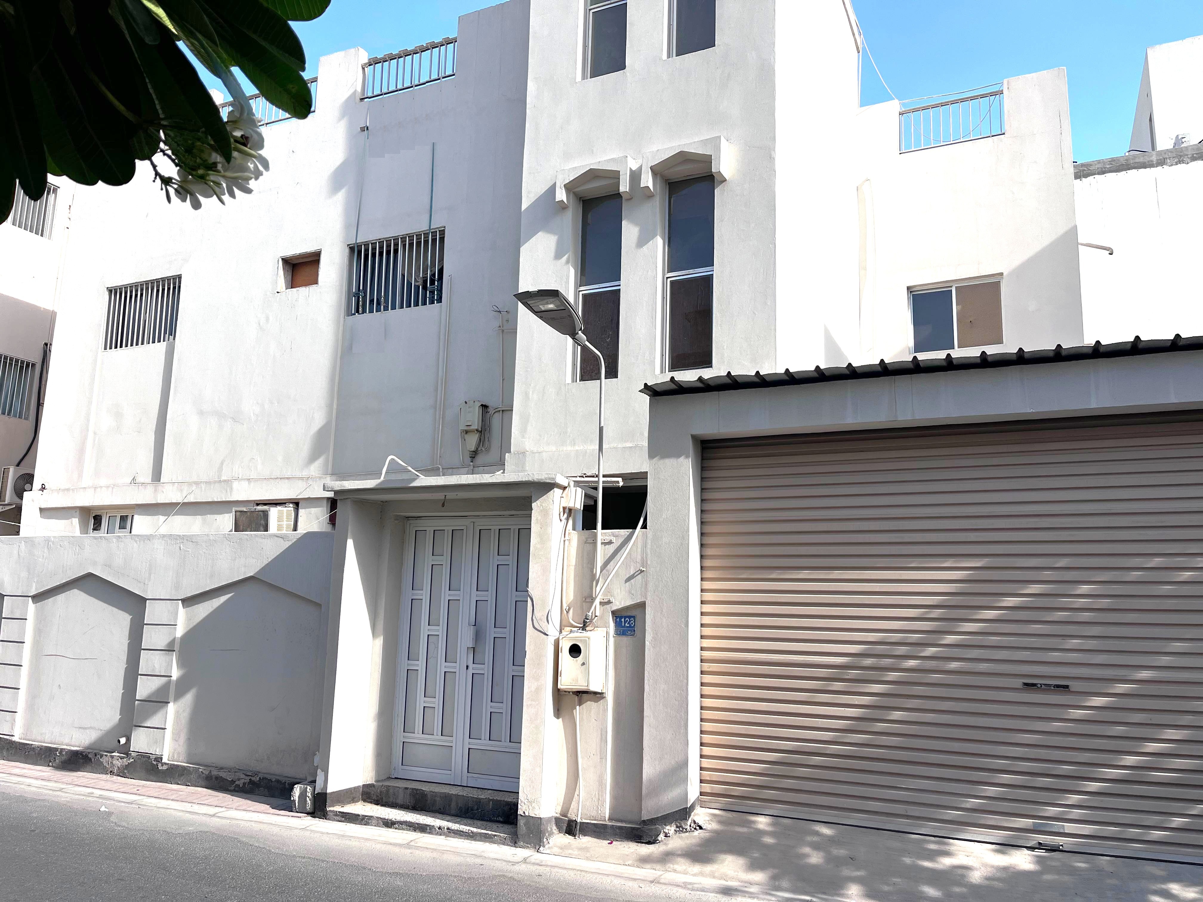House for Sale in Muharraq, near Airport 