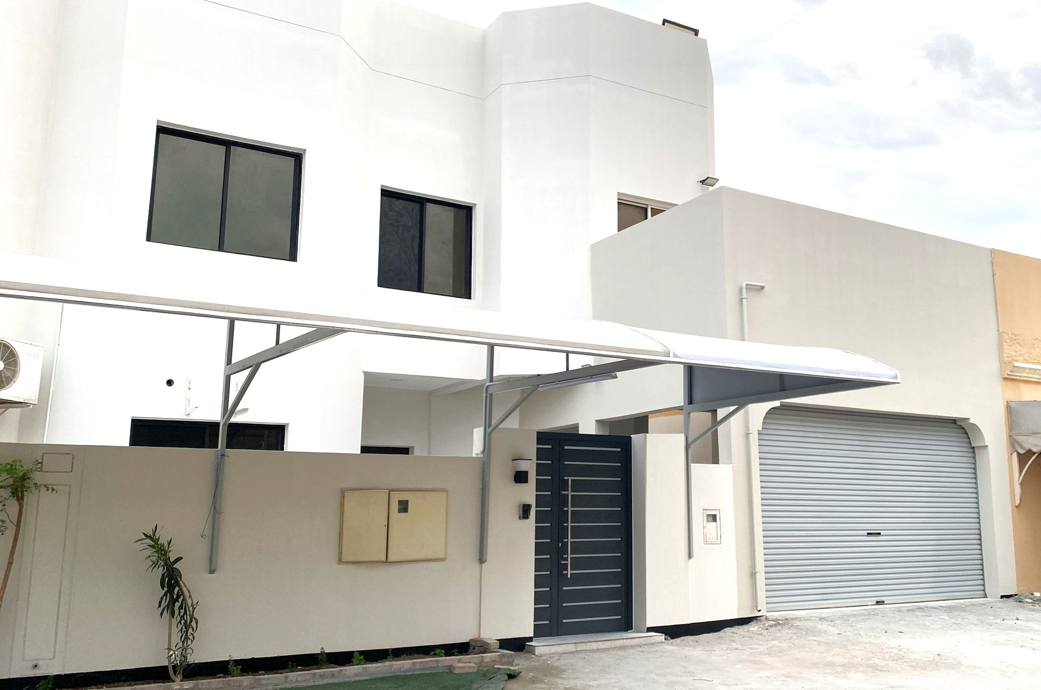 Brand New villa for Rent i Jid Ali, near the Sea 