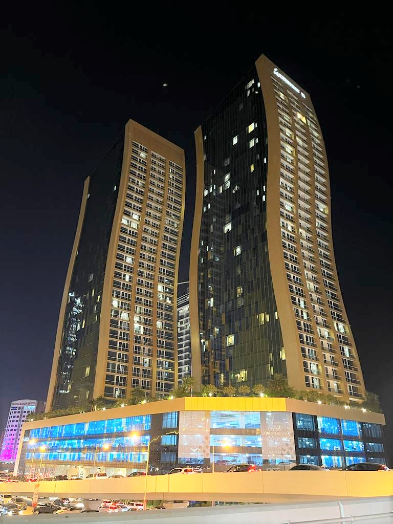  Luxurious Modern Apartment for Rent in Catamaran