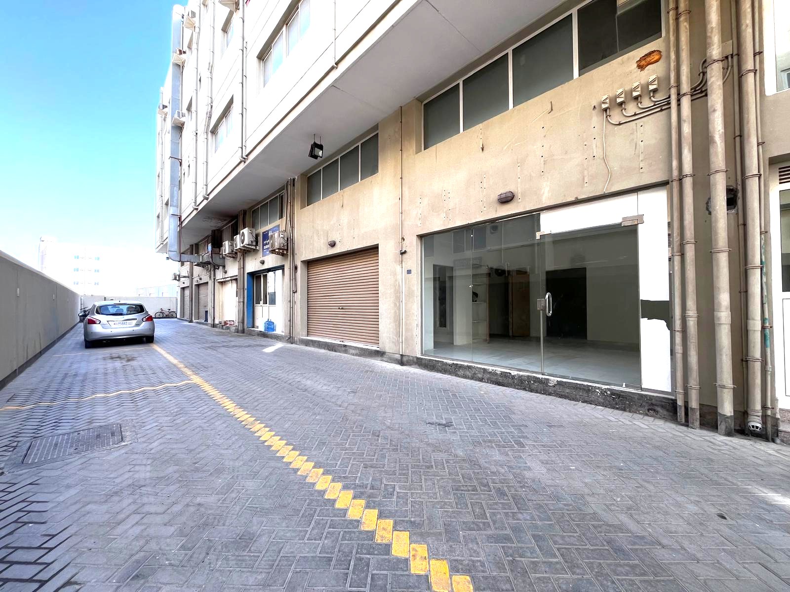 Workshop |Warehouse | Store with mezzanine in Tubl