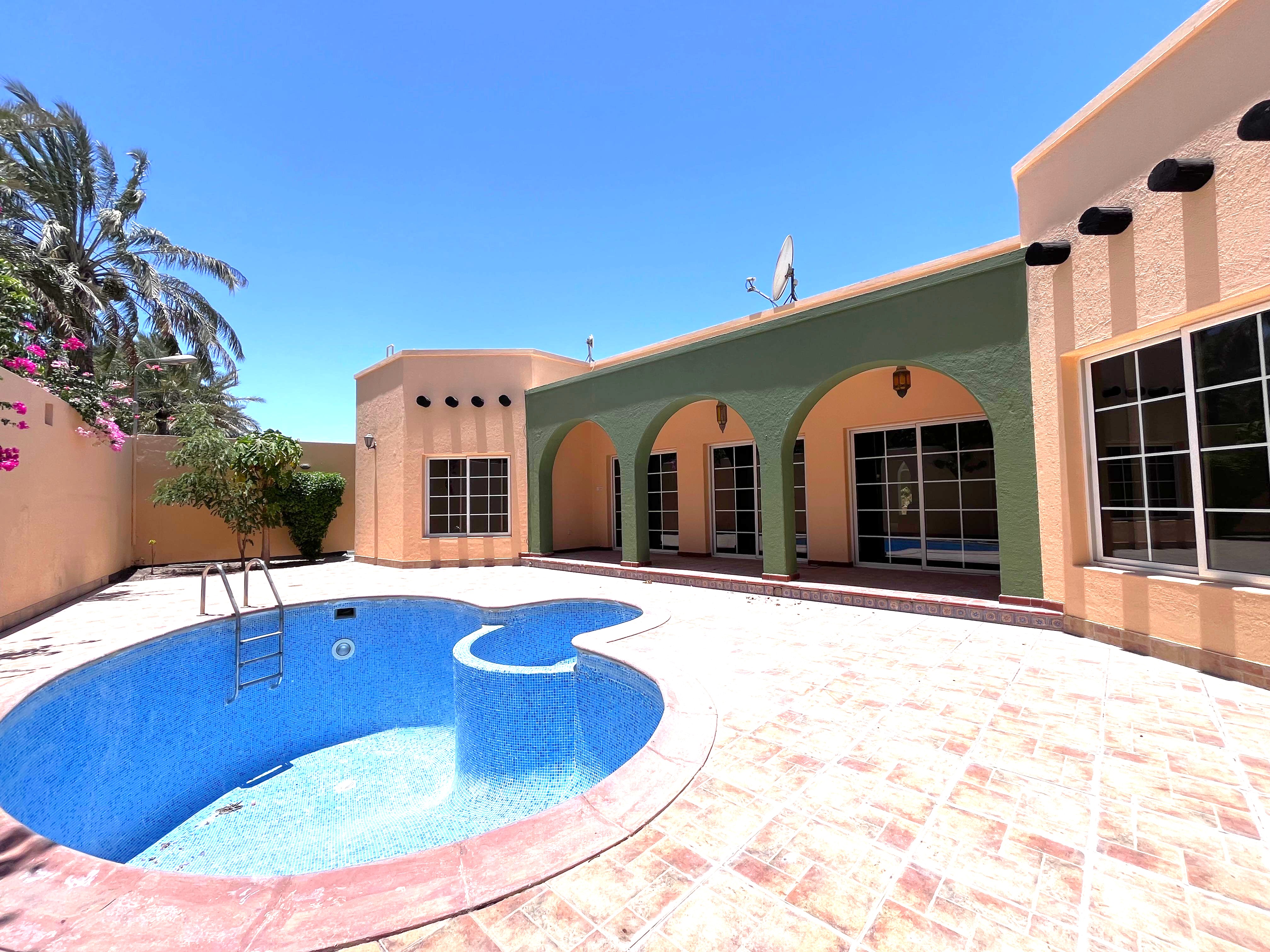 Semi Furnished Luxury villa for Rent in janabiya