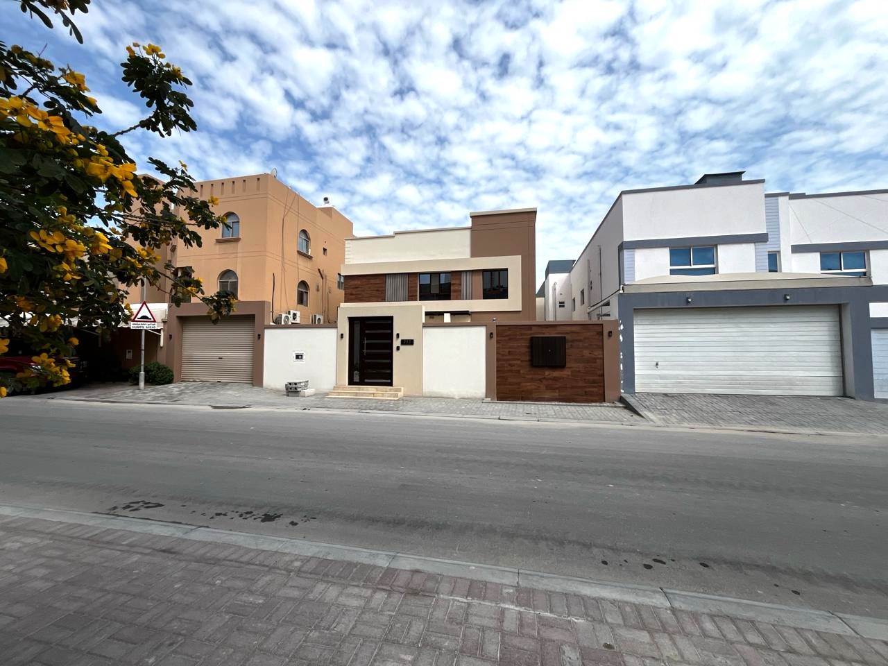 Beautiful Luxury Villa for Sale in Sanad