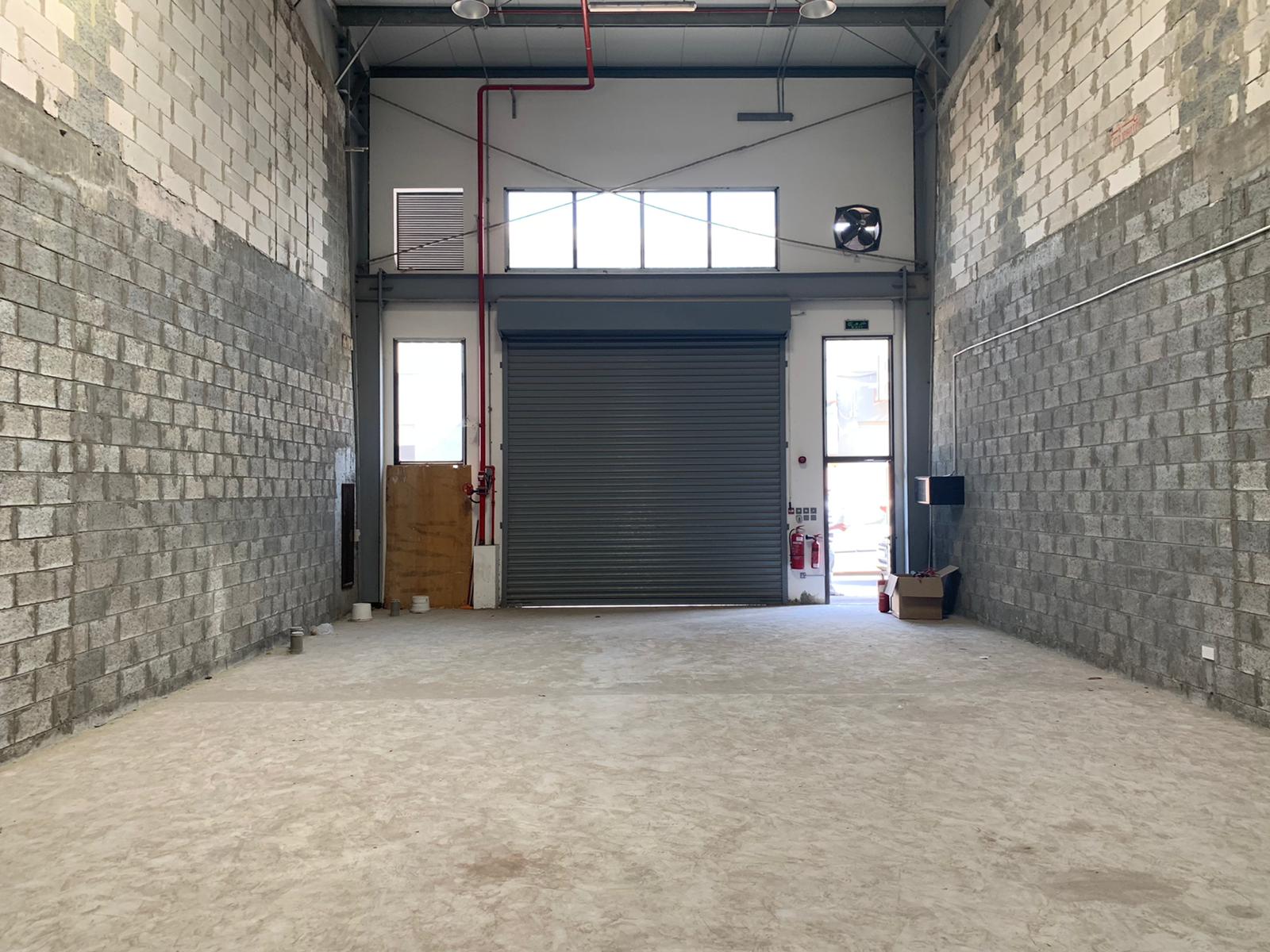 Workshop / warehouse / factory (155 Sqm ) 