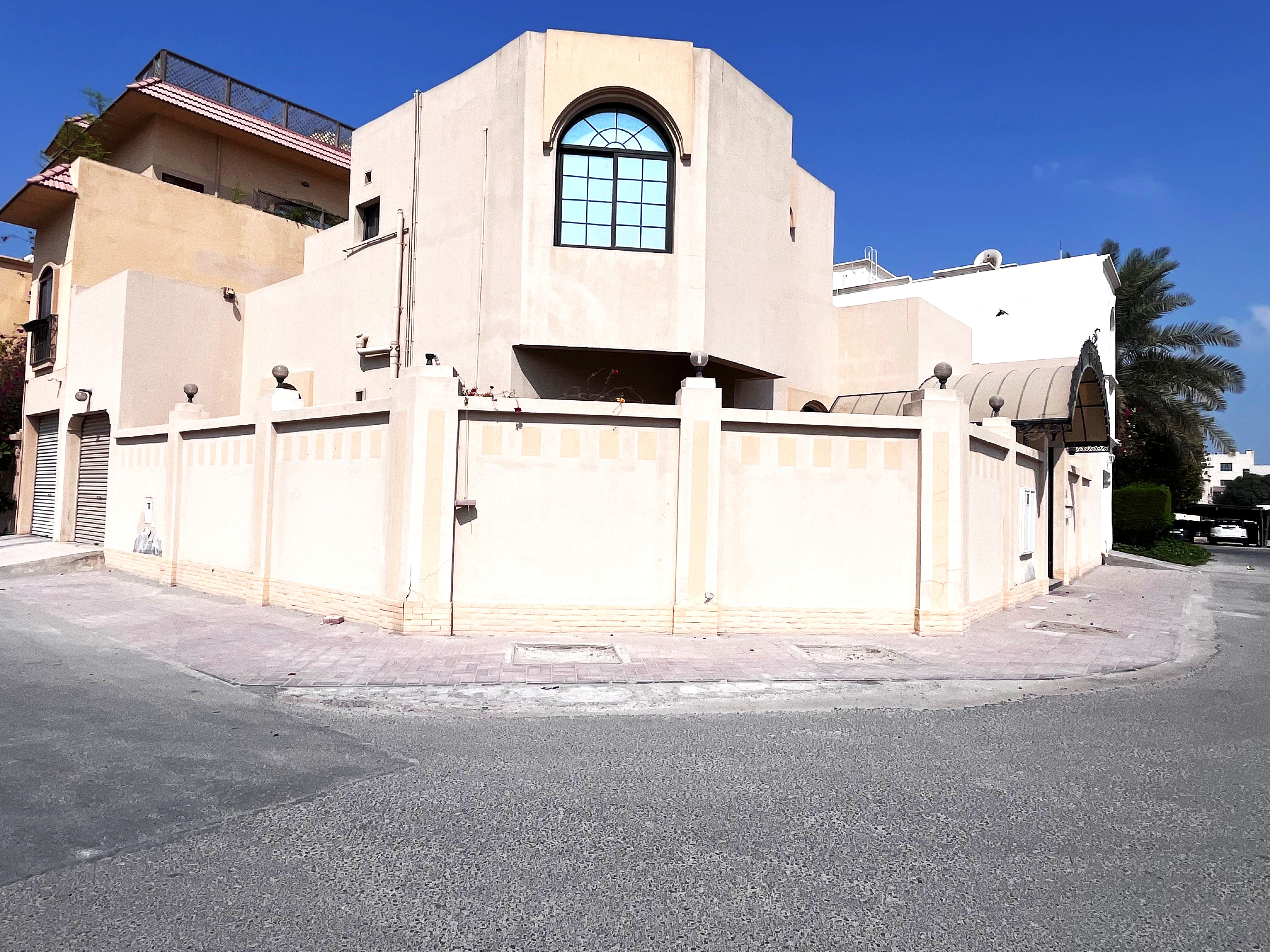 Semi Furnished Villa for Sale in Segaya, Bu_Ashira