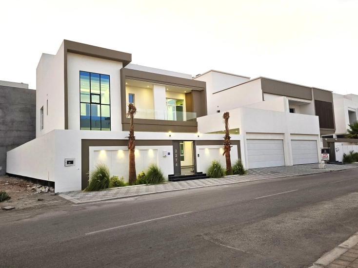 Brand new high quality villa for sale in Saraya - 1, Saar 