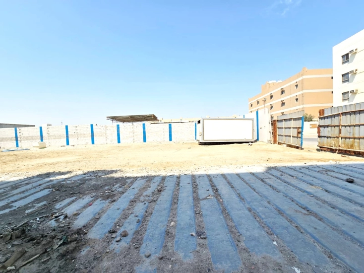 Industrial Yard for Rent in Ras Zuwaid