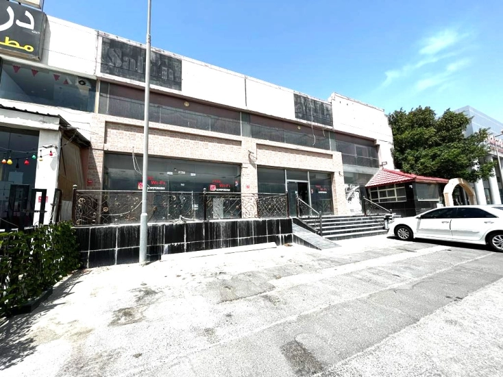 Showroom for rent in Buhair, facing Highway