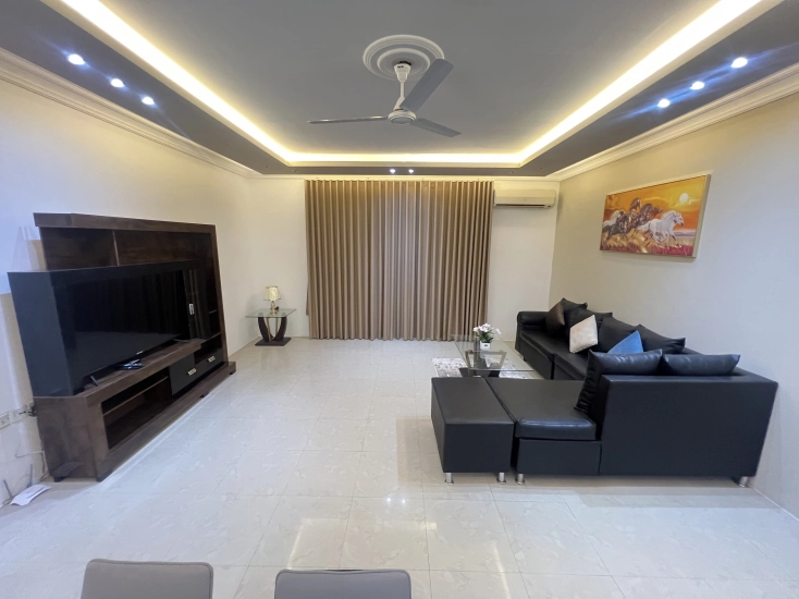 LUXURY 3BHK SPACIOUS APARTMENT 