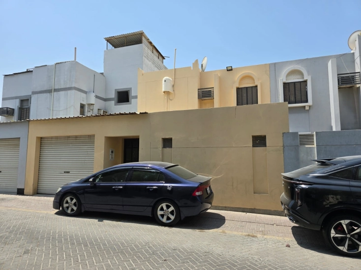 Beautiful House for Sale in Hamad Town Round - 22