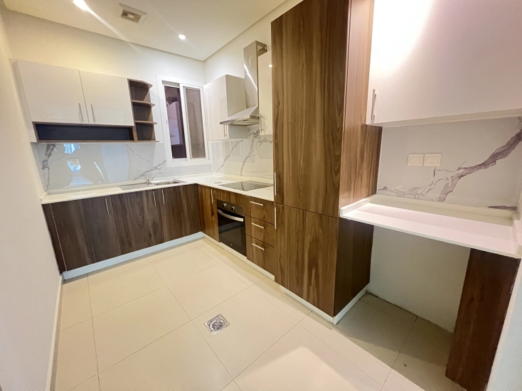 SPACIOUS | SEMI FURNISHED | BALCONY | LUXURY 