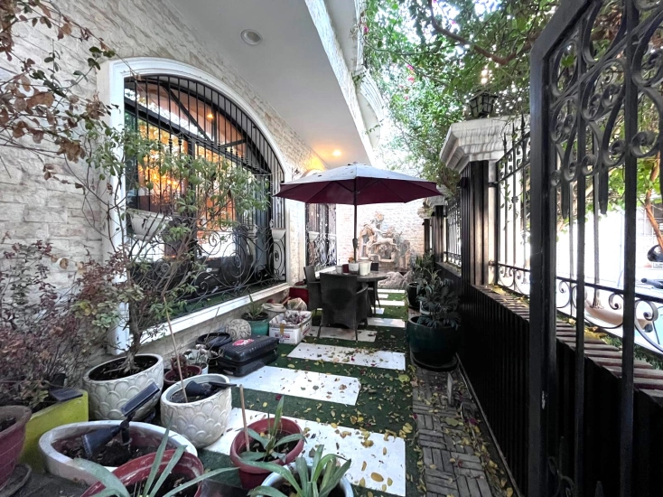 Luxury Villa for Sale in Salihiya