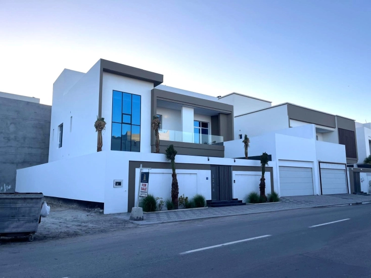 Brand new high luxury villa for sale in Saar