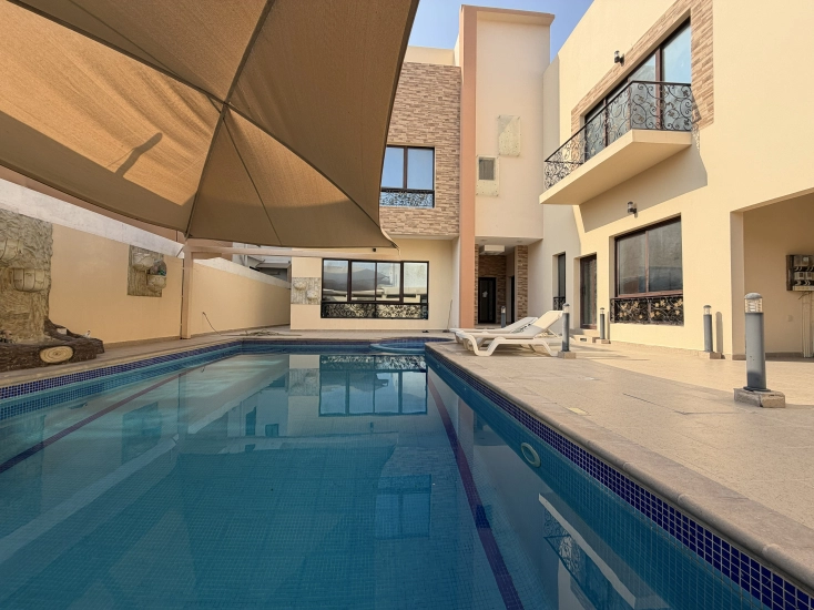 Luxurious Pool Villa for Sale in Tubli 