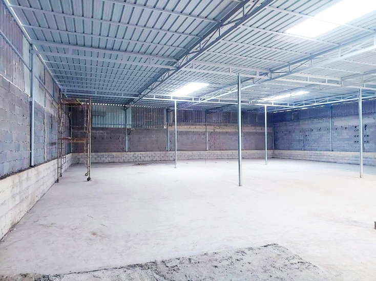 Warehouse / Store ( 500m² ) for Rent in Buri