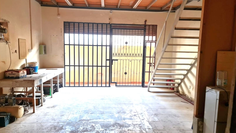 Commercial Shop with office, bathroom for Rent 