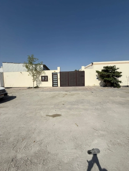 Farmhouse with swimming pool for sale in Dumistan 