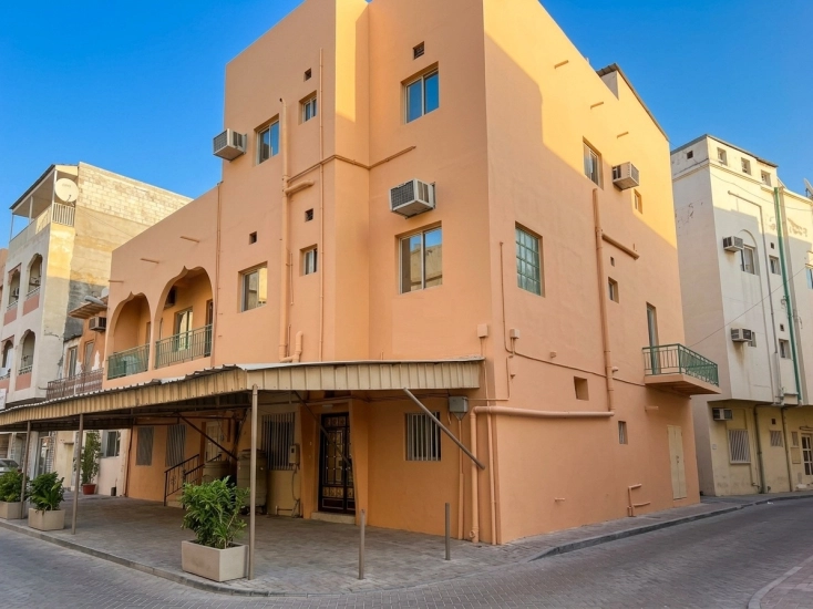 Building for Sale in Al Qudaybiyah 