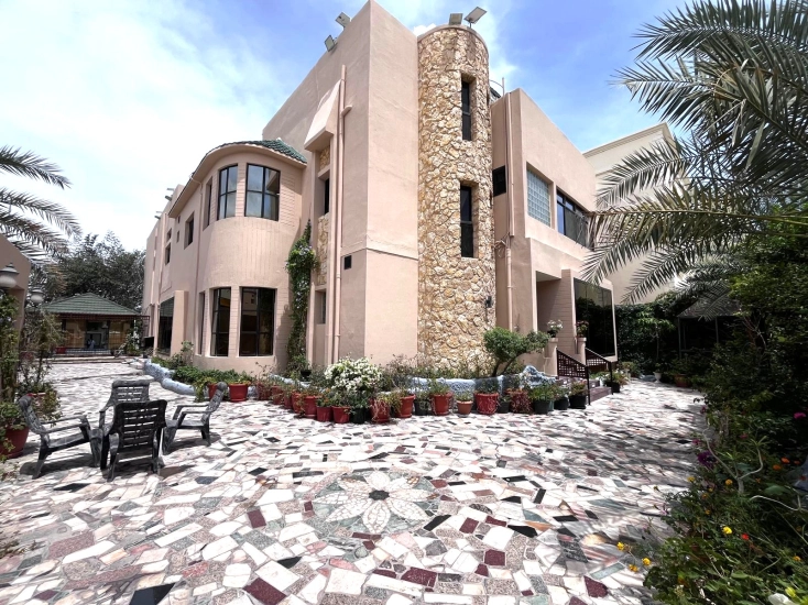 Beautiful Garden Villa for Sale in Riffa