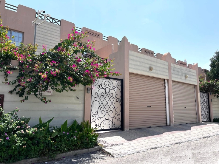 Compound Villa for Rent in Salmaniya 